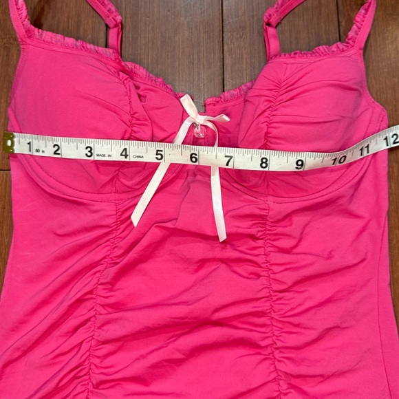 Victoria's Secret Pink Ruched Camisole - Picture 7 of 8
